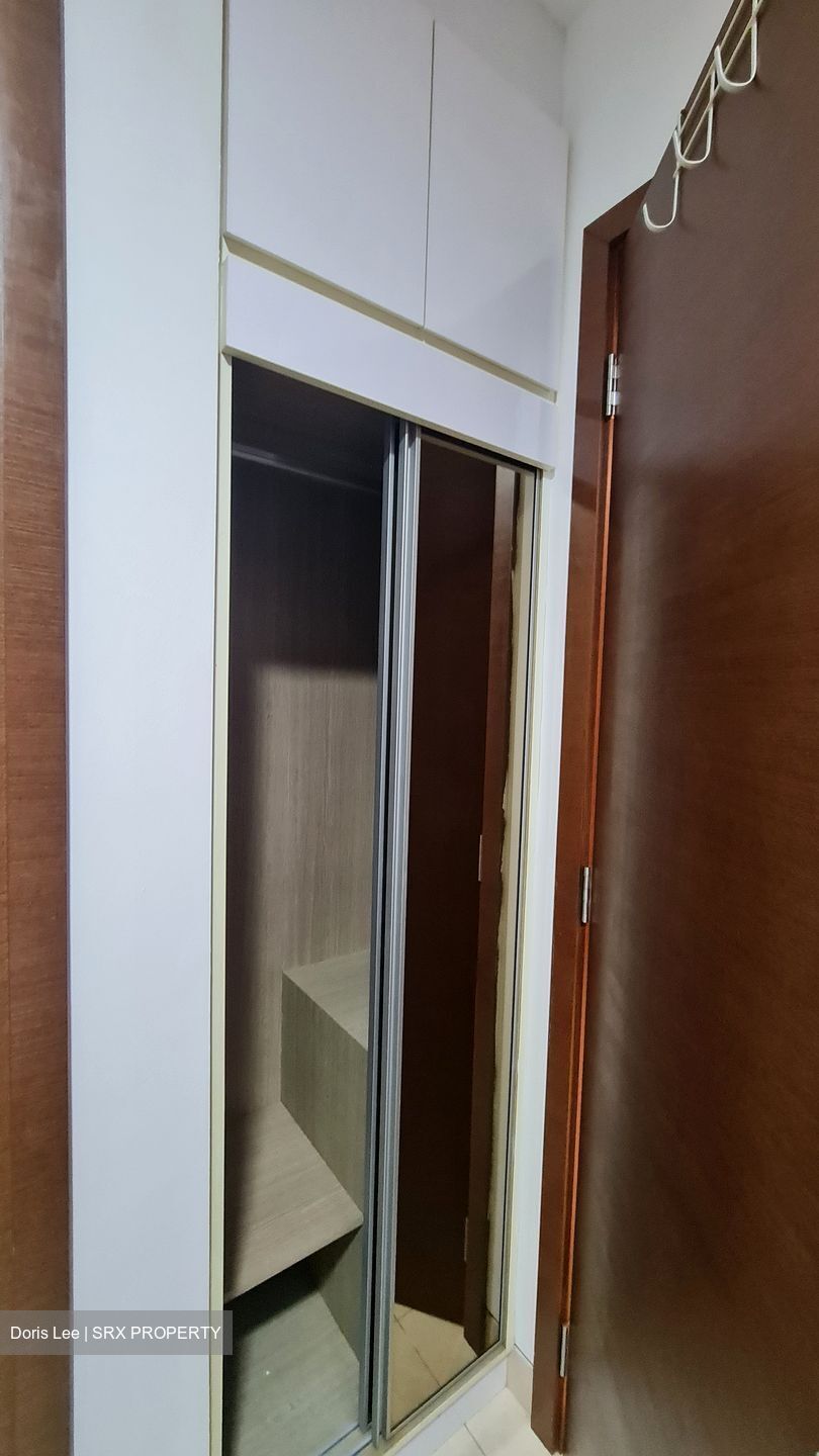 Centra Residence (D14), Apartment #569229221